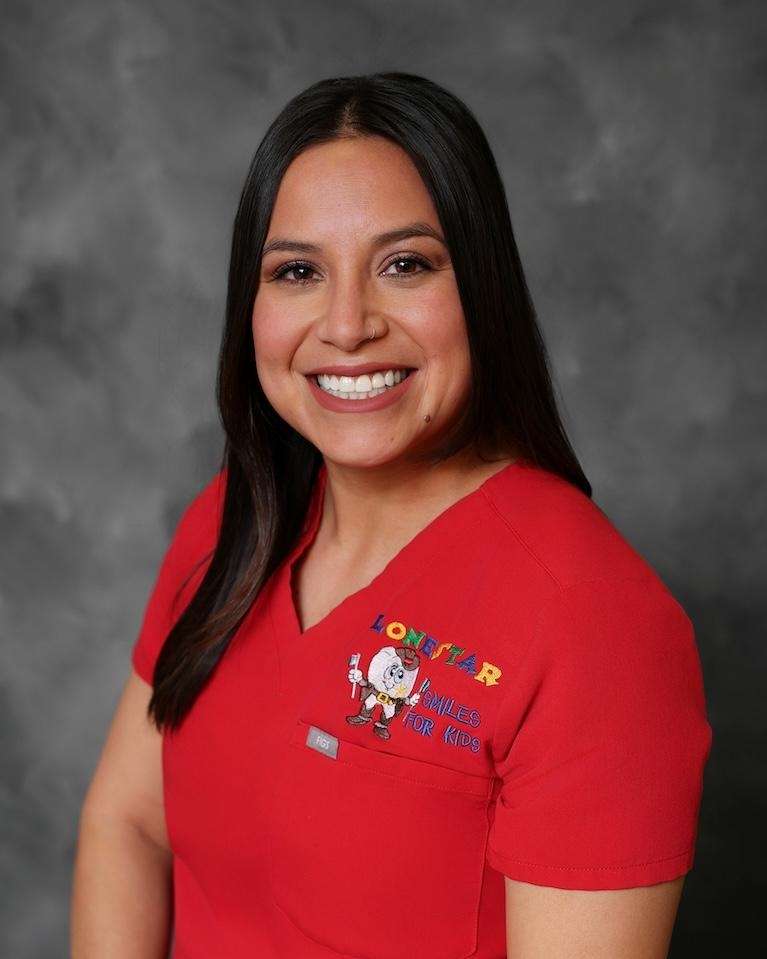 Maira, registered dental assistant at Lonestar Smiles for Kids